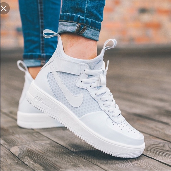 nike mid rise air force 1